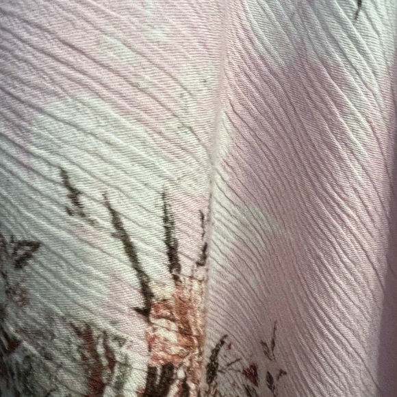 Boho Pink Floral Romper - Picture 5 of 7